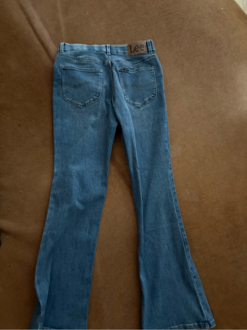Lee Women's Medium Blue Flared Jeans with Back Patch